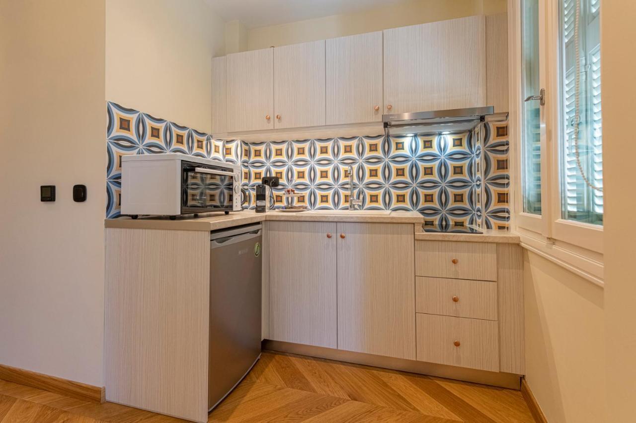 Ipelhome - Plaka Boutique Apartments Athene Buitenkant foto
