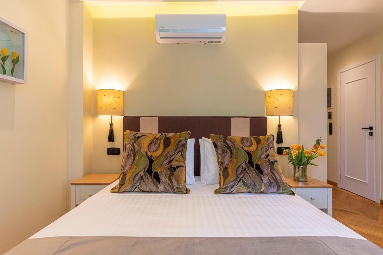 Ipelhome - Plaka Boutique Apartments Athene Buitenkant foto